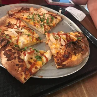 Waited 35 mins for a pizza that is burnt to hell and back, don&apos;t recommend. You can get better pizza down the street at Benny&apos;s.