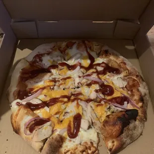 BBQ chicken pizza