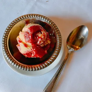 Strawberry balsamic ice cream