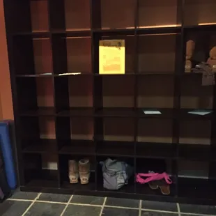 Beautiful cubby room!