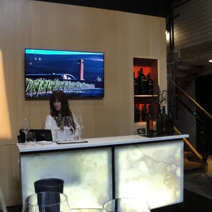 Our friendly hostess aka wine goddess (too bad I forgot her name! doh...)