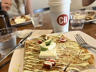 Colados Coffee & Crepes