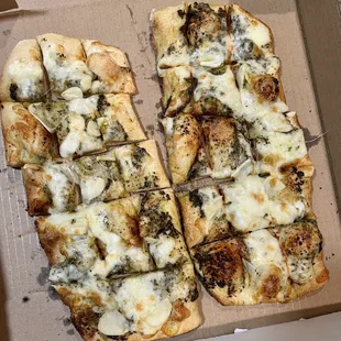 Pesto flatbread