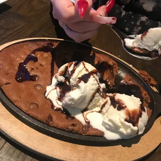 Skillet Cookie