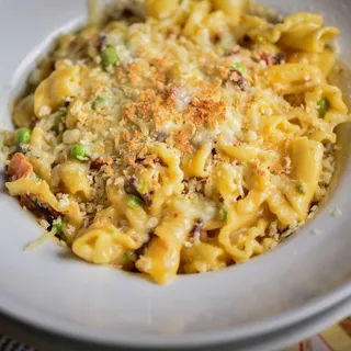 Hot & Smokey Mac & Cheese