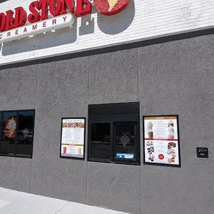A convenient walk-up window for ordering and pickup!