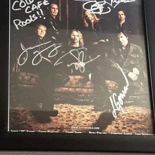 Styx as well as other famous people have dined here.