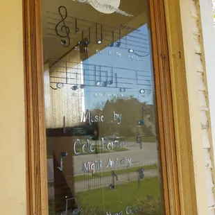 A whimsical front door to put you in the Porter spirit!