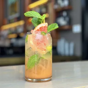 The grapefruit serrano N/A cocktail.