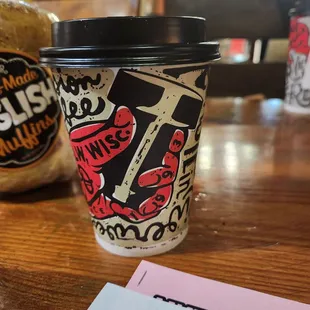 Still with Disposable cups drinking here. The English muffins are great.