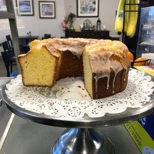 Order a cake for your office lunch party