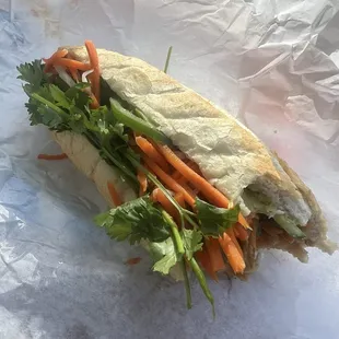 Vegetarian bahn mi