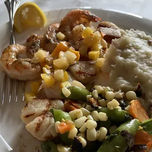 Shrimp And Scallop Tropicale