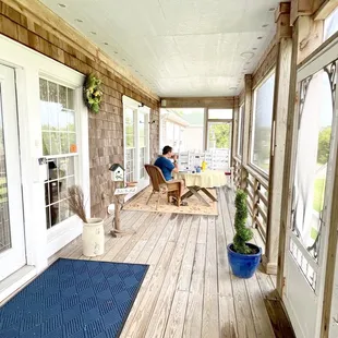 The front porch: peeking in on Breakfast.