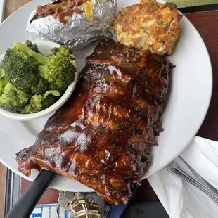 ribs and broccoli