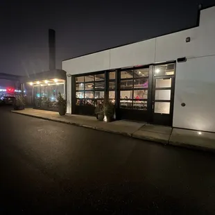 Outside windowscape of Colita.