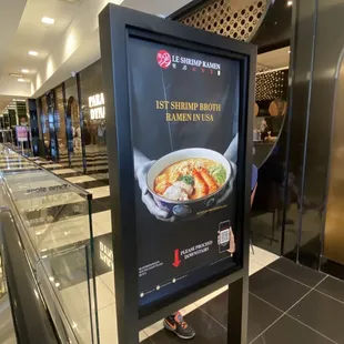 ramen and noodles, outside