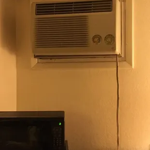 Broken heater/ac unit. No heat when it&apos;s 40 degrees at night isn&apos;t fun