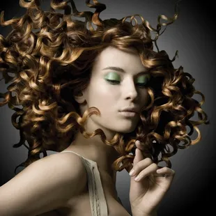 Cosmetologist-Lincoln-NE