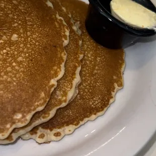 3 pancakes with butter