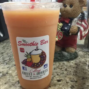 Fresh fruit smoothie