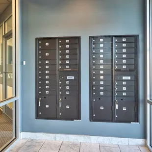 Our building has street addressed mailboxes for each tenant.