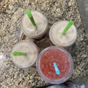 Bahaha Mama tea, cinnamon toast crunch shake (x2), white chocolate snickers shake