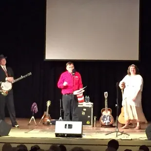 Monroe Crossing, a Bluegrass Band