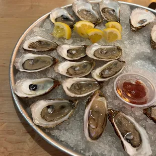 a platter of oysters