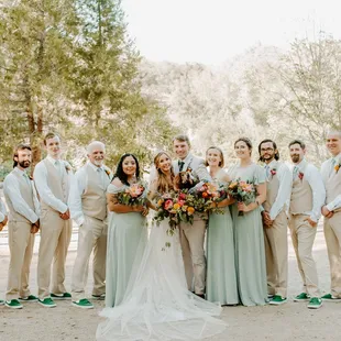 Photo by https://elleventurephoto.com/