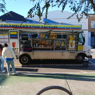 Two thousand dollars for rent in S.F. and I would eat here homeless and full of it.