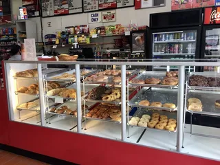 Lee’s Donuts