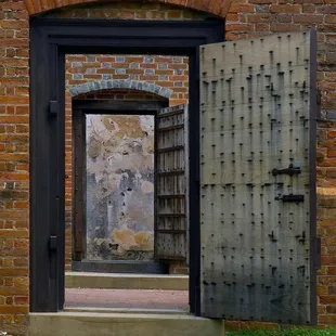 Beautiful and historical Colonial Williamsburg Virginia is a MUST see!