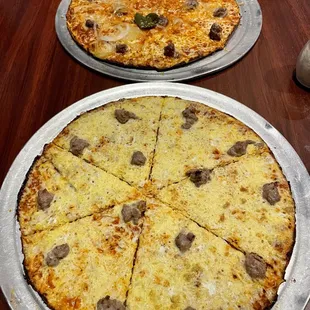 Top:  Sausage, onion, and hot oil... yum!  Bottom:  Breakfast pizza...  YUM!