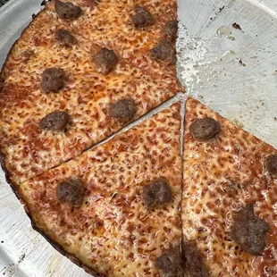 Meatball pizza