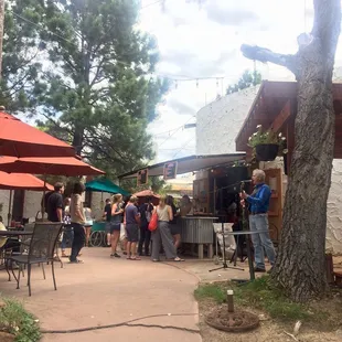 a crowd of people standing outside
