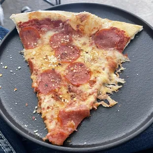Pepperoni NY Thin Pizza