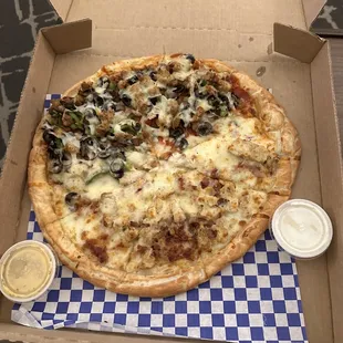 14" Gluten Free Pizza  Half The Supremo Pizza and half The Parker Pizza