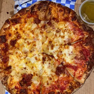 Personal pineapple and bacon