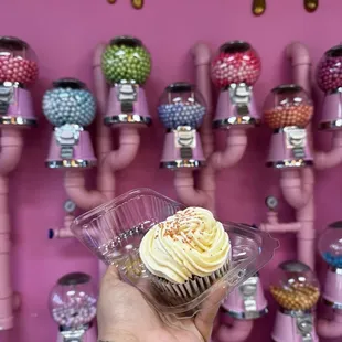 Carrot cake 1 Colossal Cupcake
