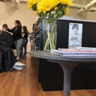 An urban hair studio specializing in cut and colour.