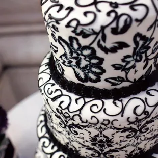 Damask pattern wedding cake.