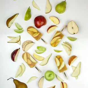 apples, pears, and pears