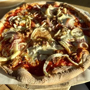 Fennel Sausage Pizza - Mozzarella, Pizza Sauce, Locally made Sausage, Sweet Onions, Fennel