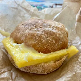 Egg sandwich