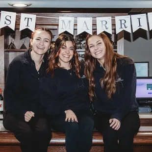 The great staff at Columbia hills Golf course shot by photographer Julie Johnson from Ja design and photo, llc