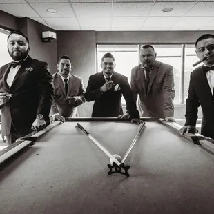 The Grooms Gang at Columbia hills Golf course shot by photographer Julie Johnson from Ja design and photo, llc