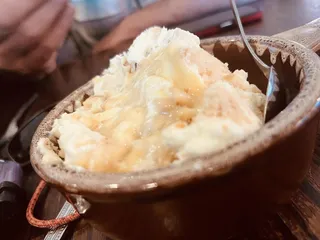 Ricardo's Grill and Pub