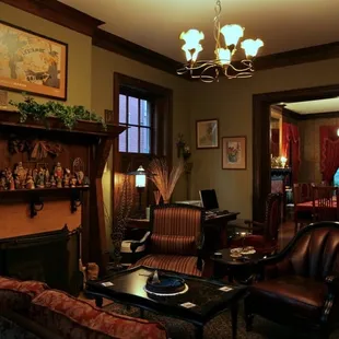 One of two parlors on the first floor.  Movie library and computer station.  Wifi available.