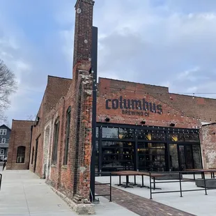 a brick building